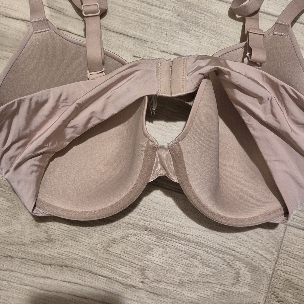 Calvin Klein Black and Tan Bras - Picture 5 of 7